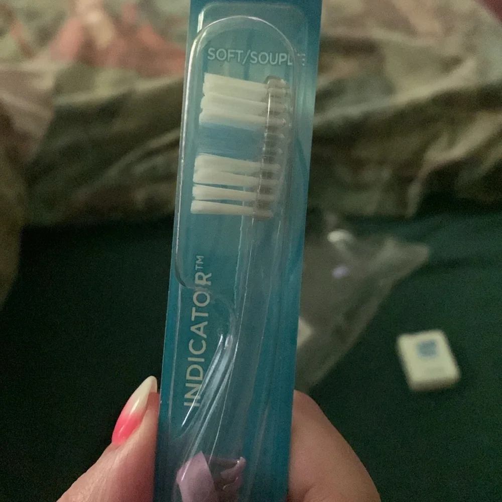 Oral Hygiene Travel Kit with Colgate,Oral-B & glide nwt